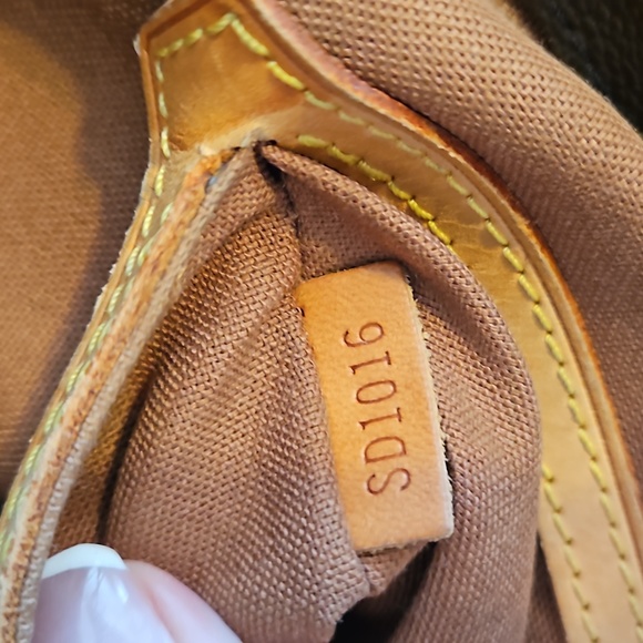 Custom Louis Vuitton Cabas Mezzo Bag (incl. insert matches bag) - Picture 11 of 16